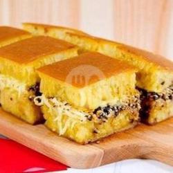 Martabak Manis Keju Kacang Coklat