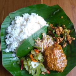 Nasi Rames Rendang Daging