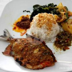 Nasi Bawal Bakar
