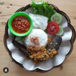 Nasi Lele Asam Manis (reguler)