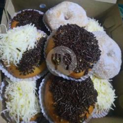 Donat Kentang Topping Mix