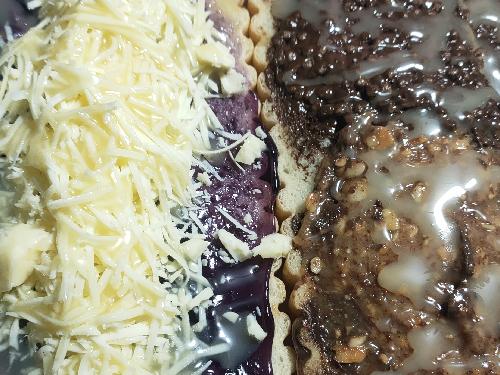 Roti Bakar dan Susu Murni Mang Deden