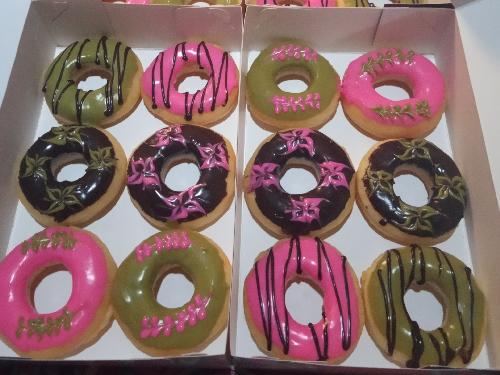 Donuts Glaze Rumah YCC (Yuni Cakes & Cookies) 