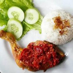 Lalapan Ayam   Tempe Goreng