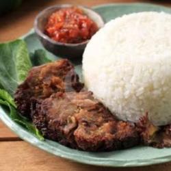 Nasi Gepuk Sapi Serundeng   Sambel Dadak