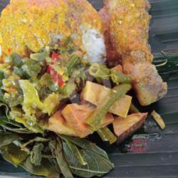 Nasi Rendang Ayam   Sayur