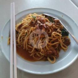 Mie Rendang Jamur