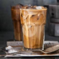 Es Kopi Susu Hazelnut