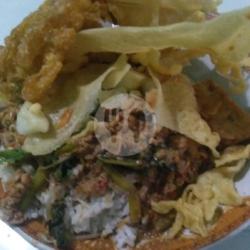 Nasi Pecel Telor Bulet Gorengan Peyek