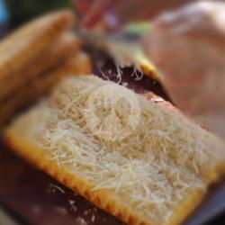 Roti Bakar Full Keju