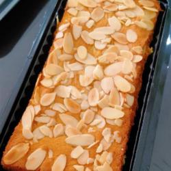 Cake Durian Almond