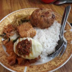 Nasi Campur Perkedel