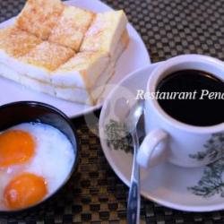 Paket Breakfast : Kopi Susu   Roti Gula Mentega   Telur 1/2 Matang