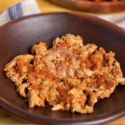Oseng Ayam Suwir Pedes