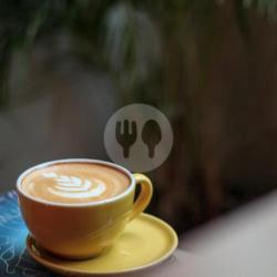 Latte Caramel Panas