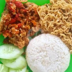 Nasi   Geprek Sayap   Indomie Goreng