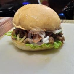 Chicken Slice Burger Lada Hitam Telor