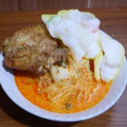 Lontong Sayur   Ayam Goreng