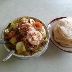 Soto Ayam Surabaya Pak Senyum