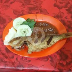 Ikan Laut Goreng Lalapan