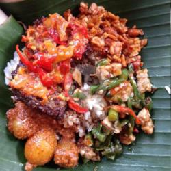 Nasi Gurih Dendeng Balado