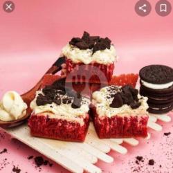 Oreo Coklat Susu Red Velvet