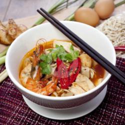 Tom Yam Seafood Noodle