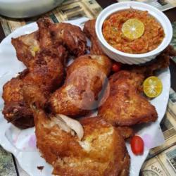 Spesial Penyet Ayam Mbok Dhe
