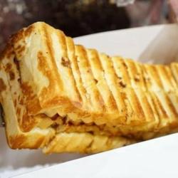 Roti Bakar (vanila - Keju Coklat)