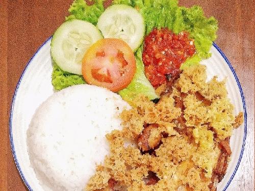 Ayam Mbara Gembongan, Depan Pas Kelurahan Ngadirejo