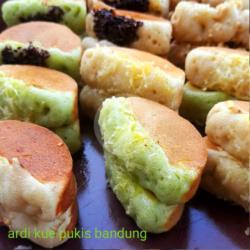 Kue Pukis Campur