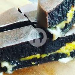 Martabak Black Sweet Pisang