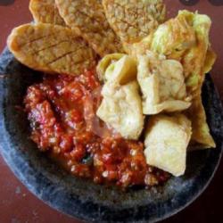 Nasi Penyetan Telur Tahu Tempe