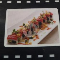 Tuna Avocado Roll