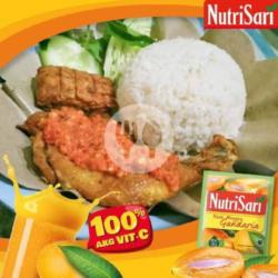 Dua Nasi Ayam Penyet   Nutrisari Jeruk