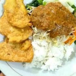 Nasi Pecel   Dadar Jagung