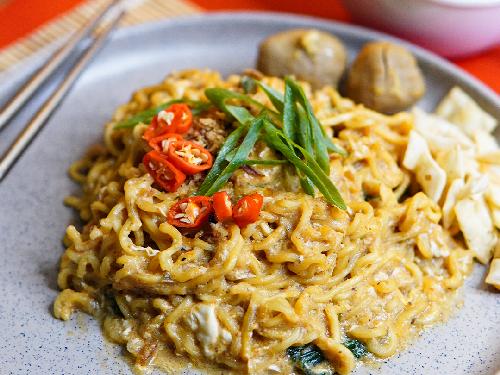 Mie Bangladesh By Jameela, Pondok Kelapa