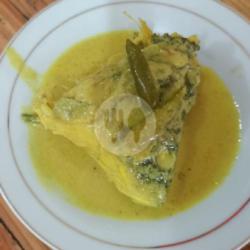 Gulai Kepala Ikan Mas