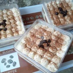 Dessert Box Premium Tiramisu