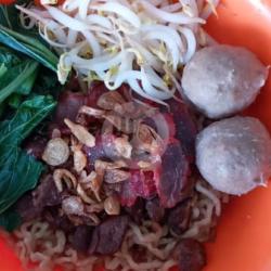 Bakmi Kombinasi Bakso Sapi