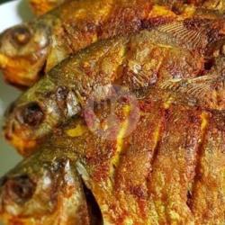 Ikan Bawal Goreng