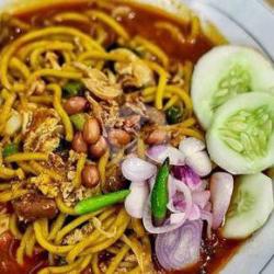 Mie Aceh Tumis Daging Sapi