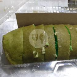 Matabak Gulung Pandan Coklat Wijen Susu