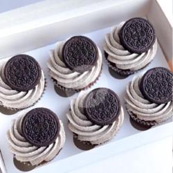 Cookies And Cream Cupcakes