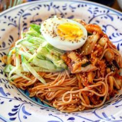 Mie Sapi Pedas  (bibim Guksu)