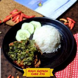 Nasi Uduk   Ayam Geprek Sambel Ijo