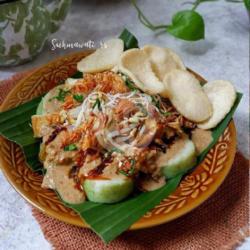 Rujak Lontong Kacang