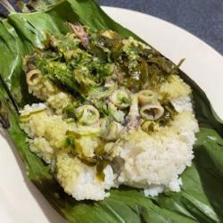 Nasi Bakar Cumi Asin Cabe Ijo