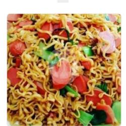 Mie Goreng Sosis / Bakso Telor Campur