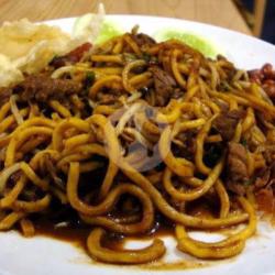 Mie Aceh Daging Goreng